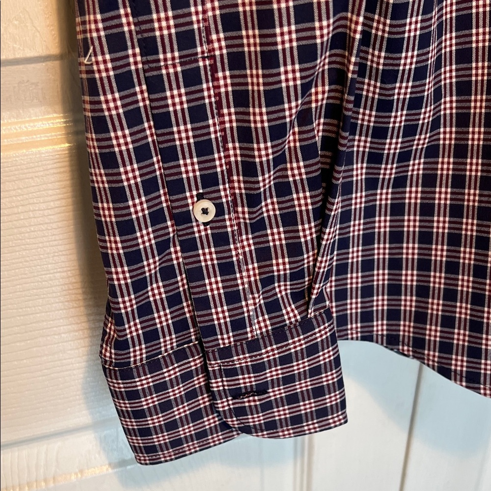 New UNTUCKit Mens Dress Shirt L Navy Burgundy Plaid Nylon Long Sleeve Button - Picture 5 of 13